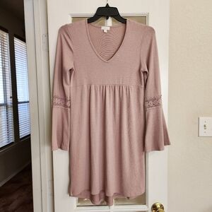 Women’s Knit Boho Hippie Bell-Sleeve Dress Rose Blush Large Lace Detail V-Neck
